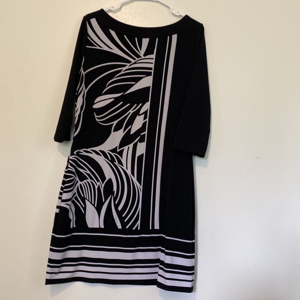 WHITE House Black Market 3/4 sleeve stunning dress medium - Picture 6 of 9